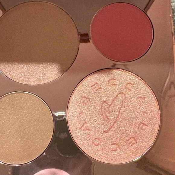 BECCA Peach and Gold Makeup Palette - Picture 2 of 4